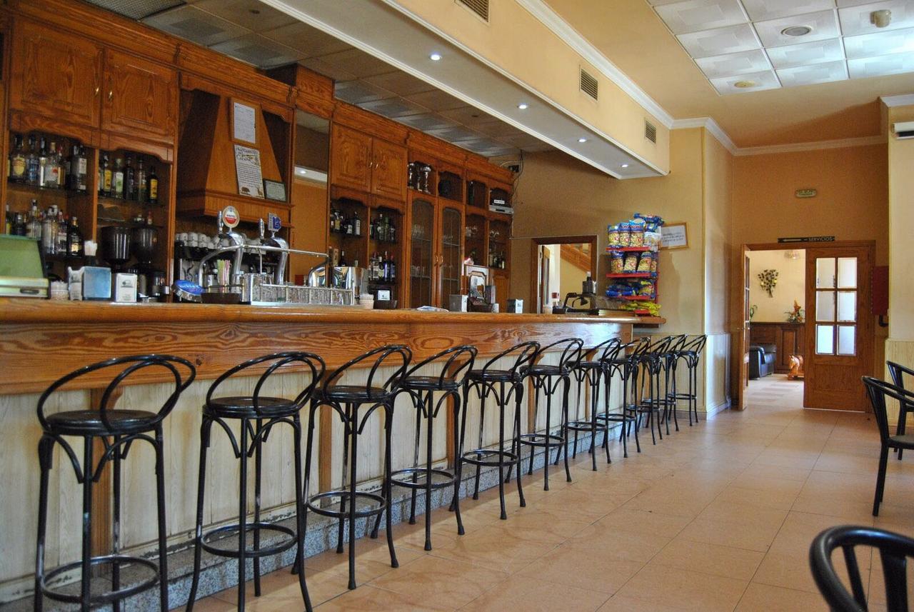 Hotel Las Dehesas Navalvillar de Pela Luaran gambar